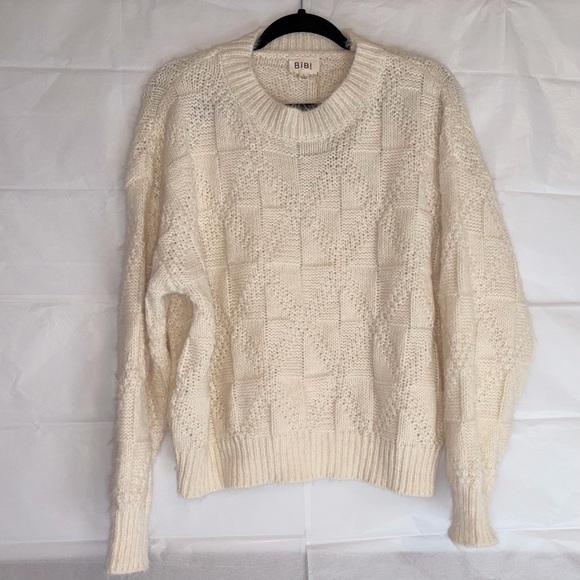 BiBi NWT Ivory Textured Acrylic Knit Sweater L - Picture 2 of 4